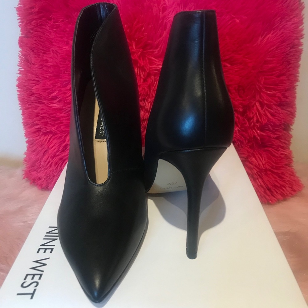 Nine West Black Leather Booties